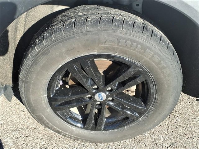 Used 2020 Ford Explorer XLT w/ Equipment Group 202A image 15