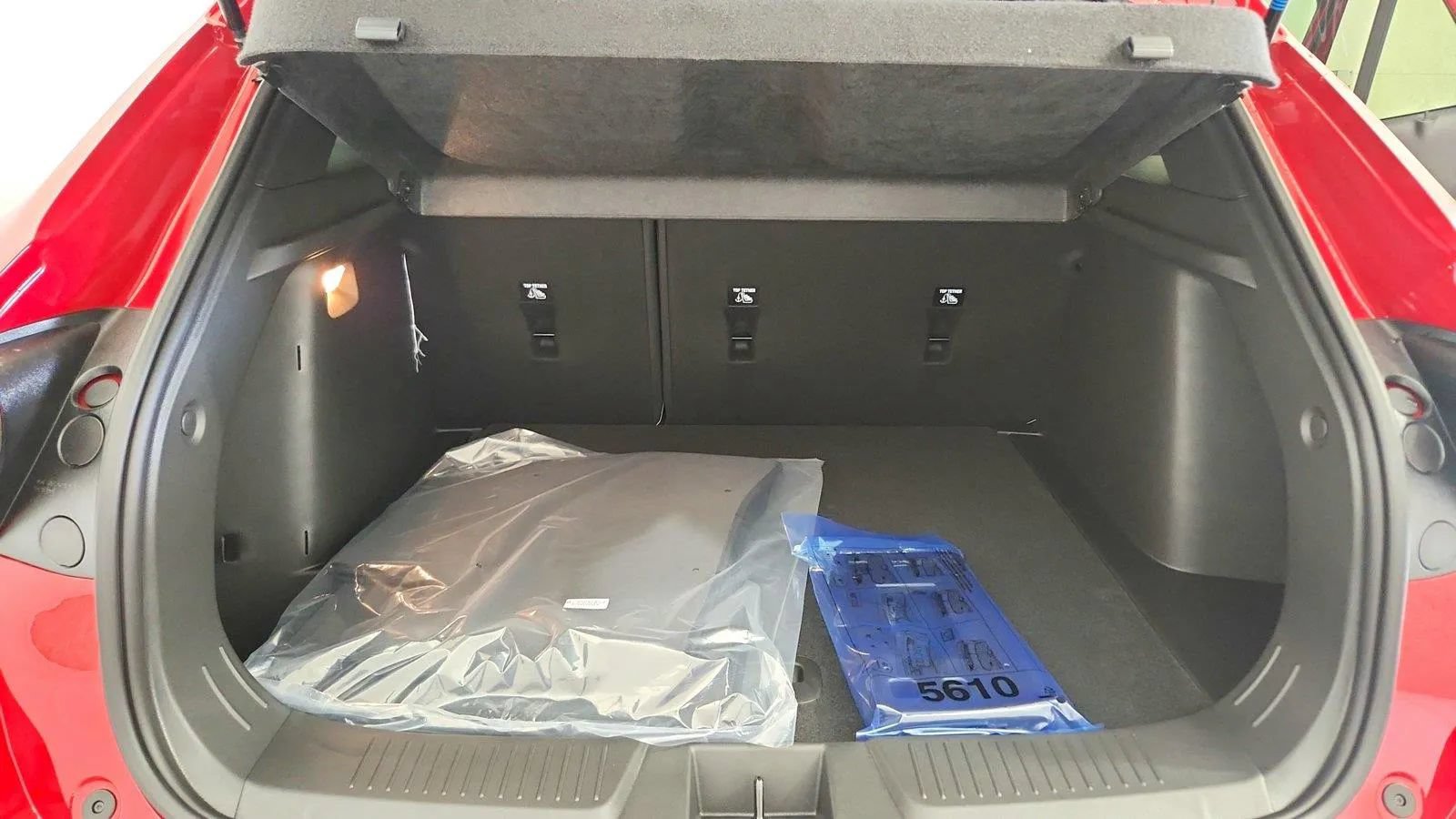 New 2026 Chevrolet Trax RS w/ Driver Confidence Package FWD image 36