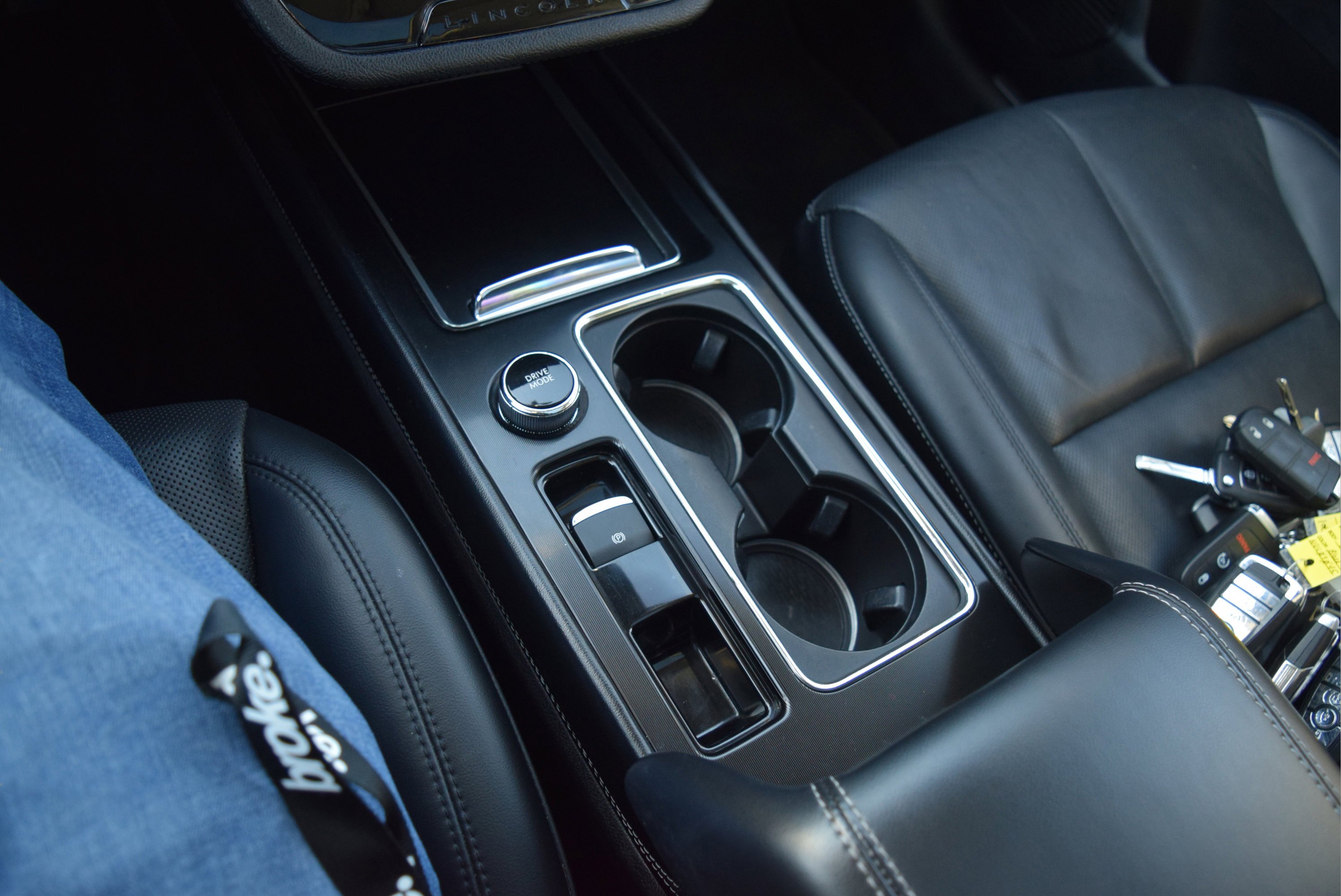 Used 2022 Lincoln Corsair AWD w/ Premium Package image 16