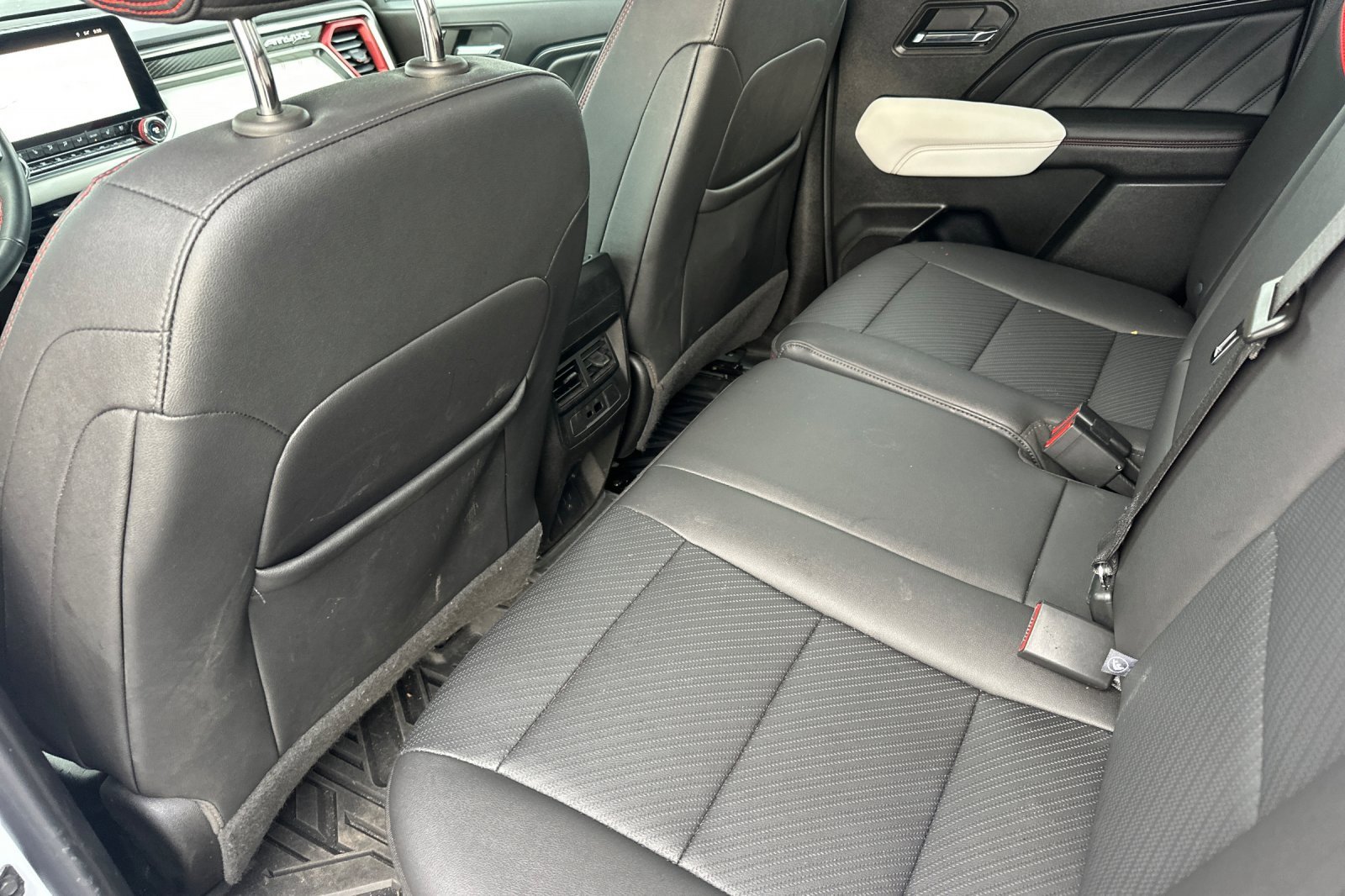 Used 2023 GMC Canyon AT4X w/ Edition 1 image 14