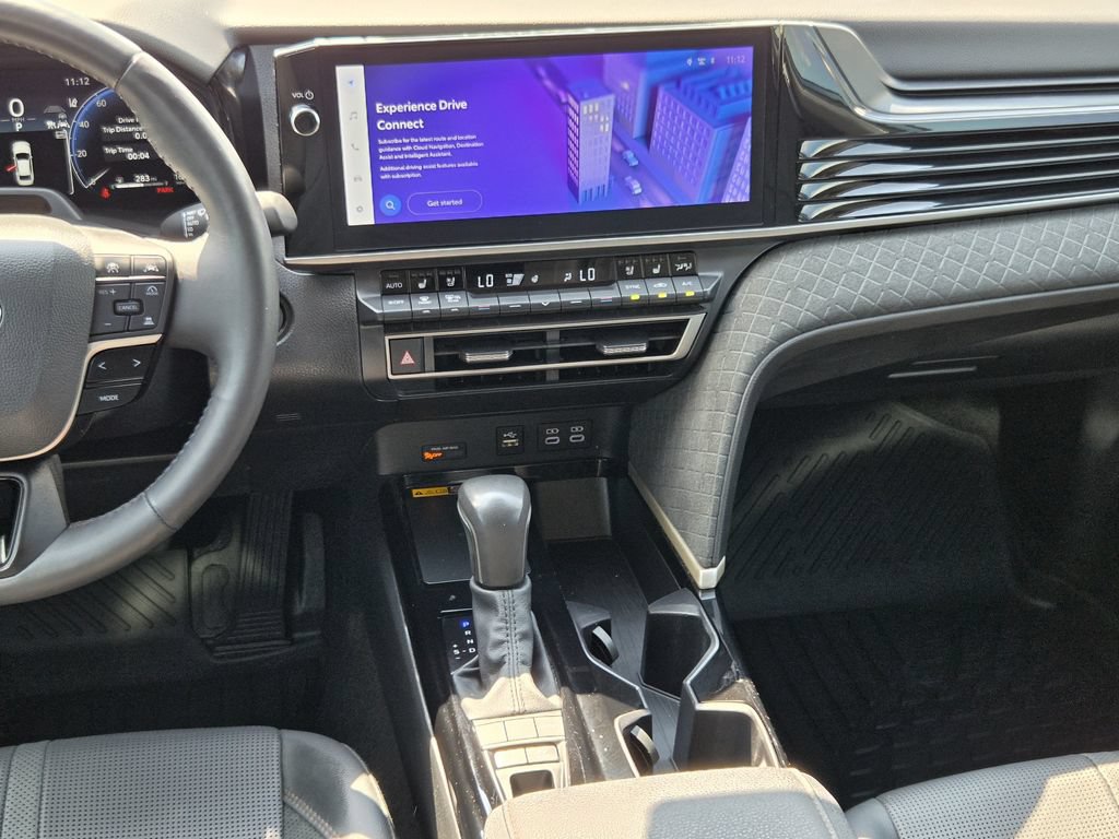Used 2025 Toyota Camry XLE w/ Premium Plus Package FWD image 17