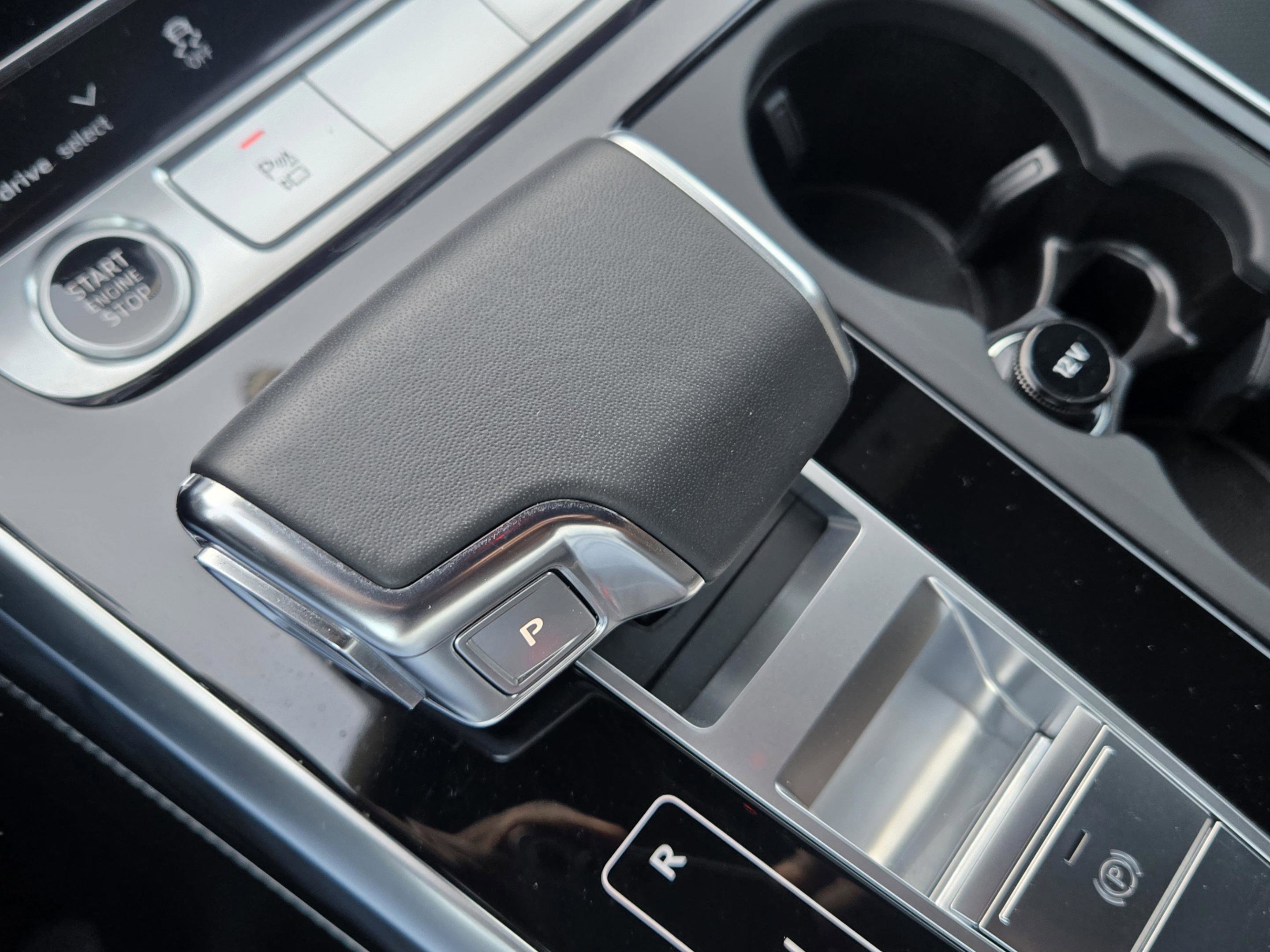 Certified 2025 Audi Q8 Premium Plus w/ Premium Plus Package AWD/4WD image 24