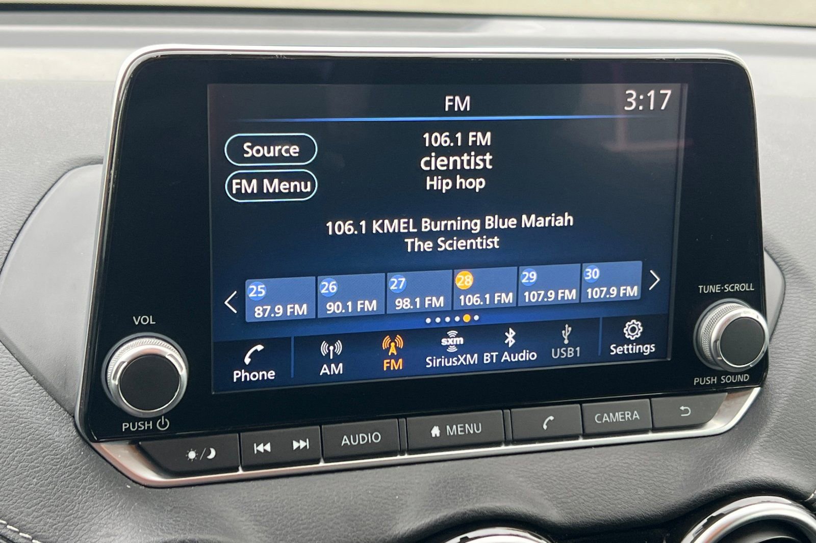 Used 2023 Nissan Sentra SV image 17