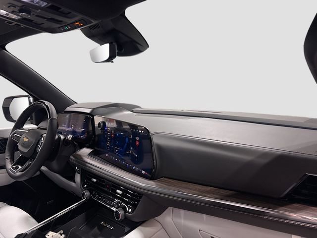 New 2025 Chevrolet Suburban Premier AWD/4WD image 43