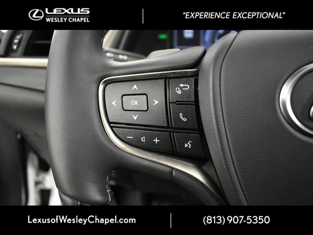 Used 2020 Lexus ES 300h w/ Premium Package image 37