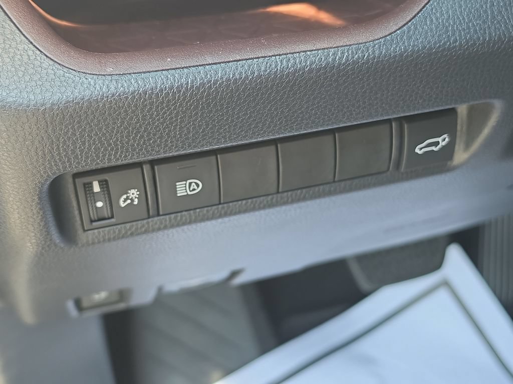 Used 2019 Toyota RAV4 Limited w/ Carpet Mat Package AWD/4WD image 22