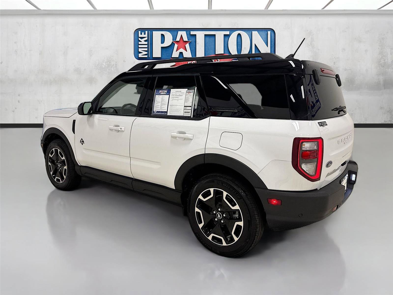 Used 2023 Ford Bronco Sport Outer Banks w/ Tech Package AWD/4WD image 5