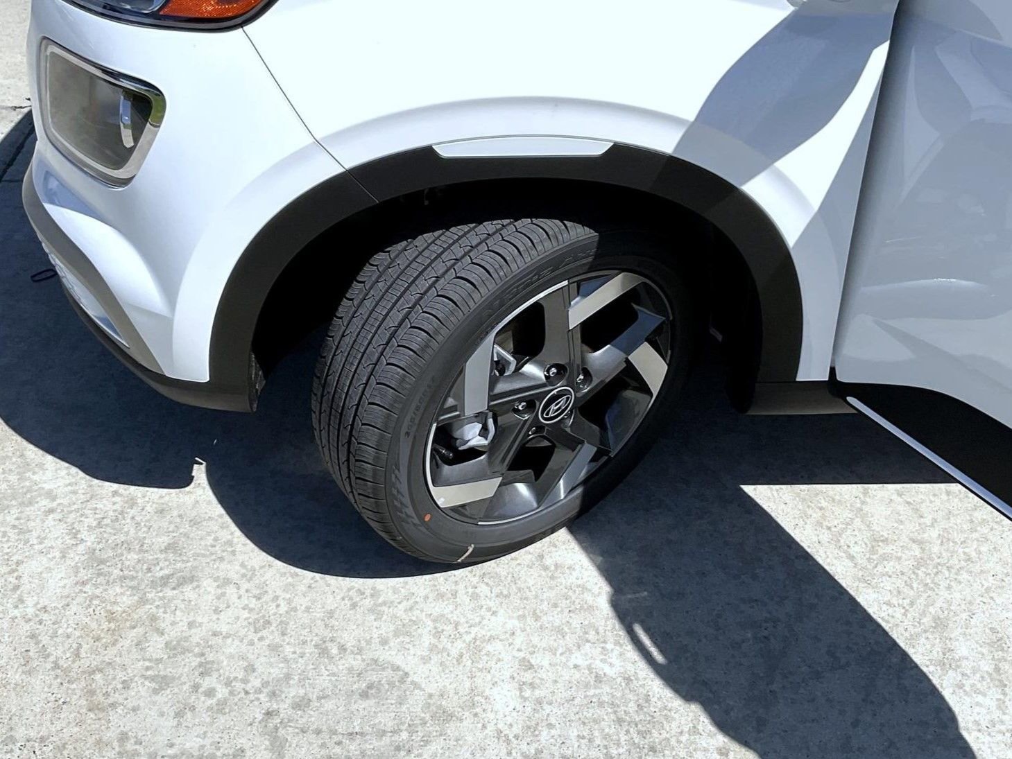 New 2026 Hyundai Venue SEL FWD image 24