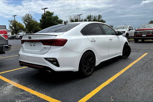 Used 2021 Kia Forte GT FWD image 3