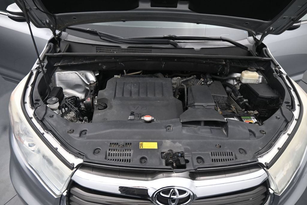 Used 2016 Toyota Highlander Plus AWD/4WD image 20