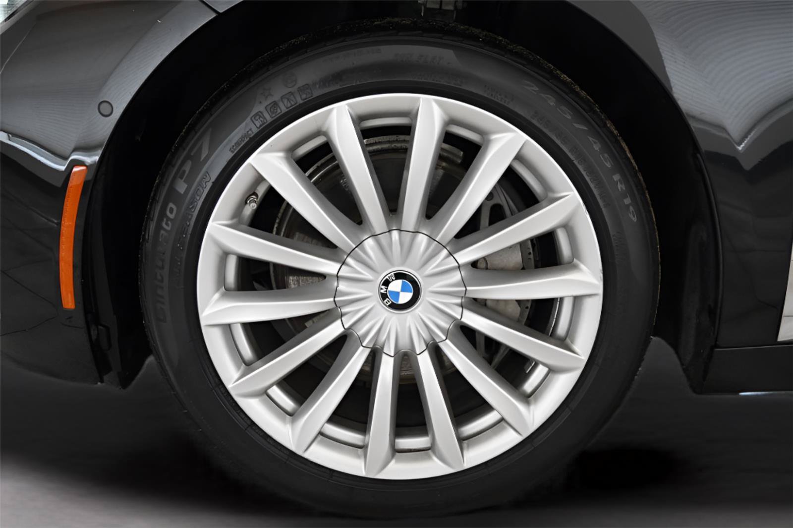 Used 2020 BMW 740i xDrive w/ Premium Package AWD/4WD image 34