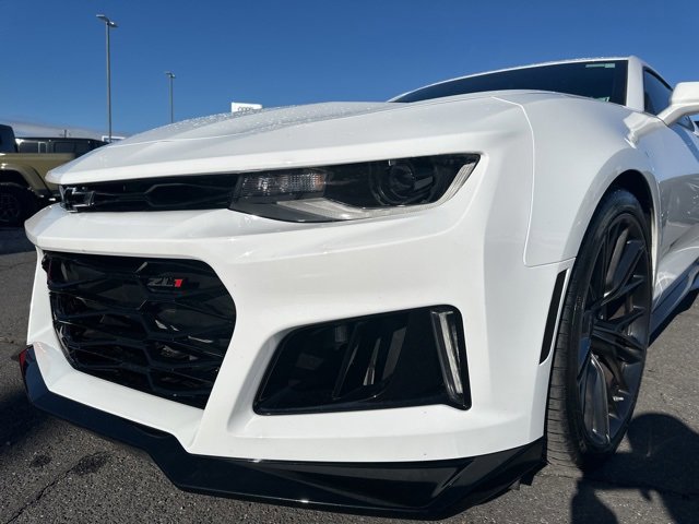 Used 2021 Chevrolet Camaro ZL1 image 2