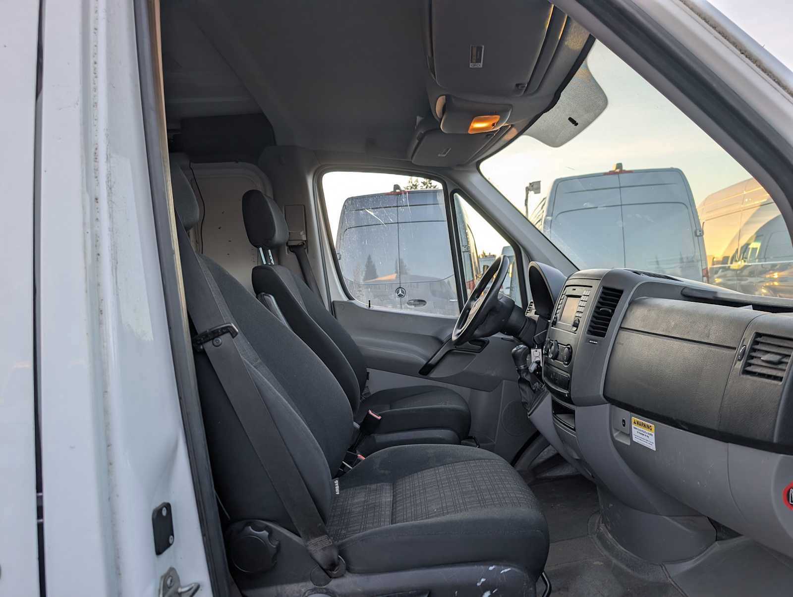 Used 2018 Mercedes-Benz Sprinter 2500 image 11