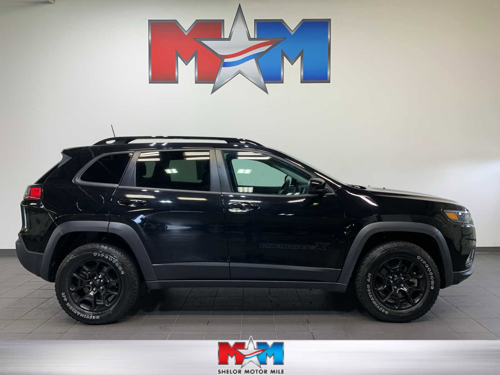 Used 2022 Jeep Cherokee Latitude w/ Sun & Sound Group