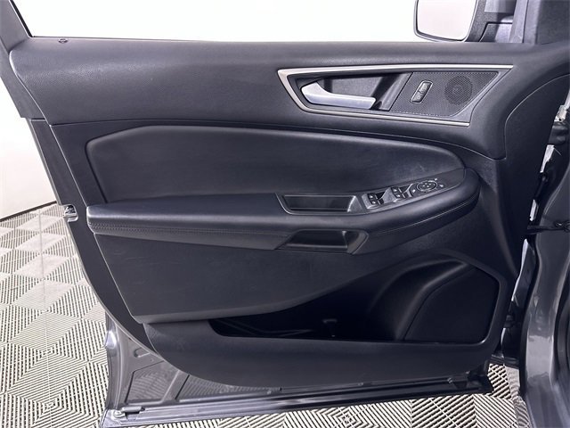 Used 2022 Ford Edge SEL image 23