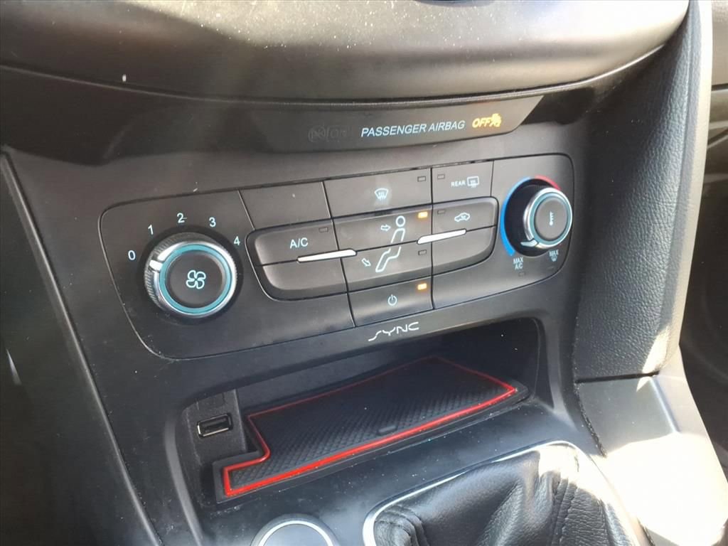 Used 2017 Ford Focus ST image 19