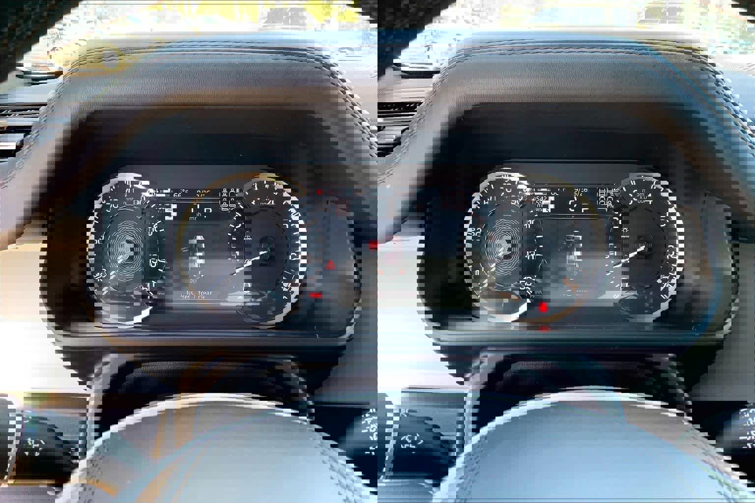 Used 2023 Land Rover Defender 130 X-Dynamic SE image 23