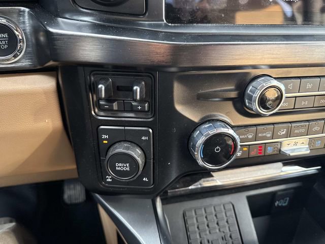 Certified 2024 Ford F250 Lariat w/ Lariat Ultimate Package image 31