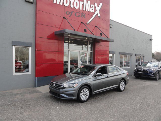Used 2019 Volkswagen Jetta R-Line image 1