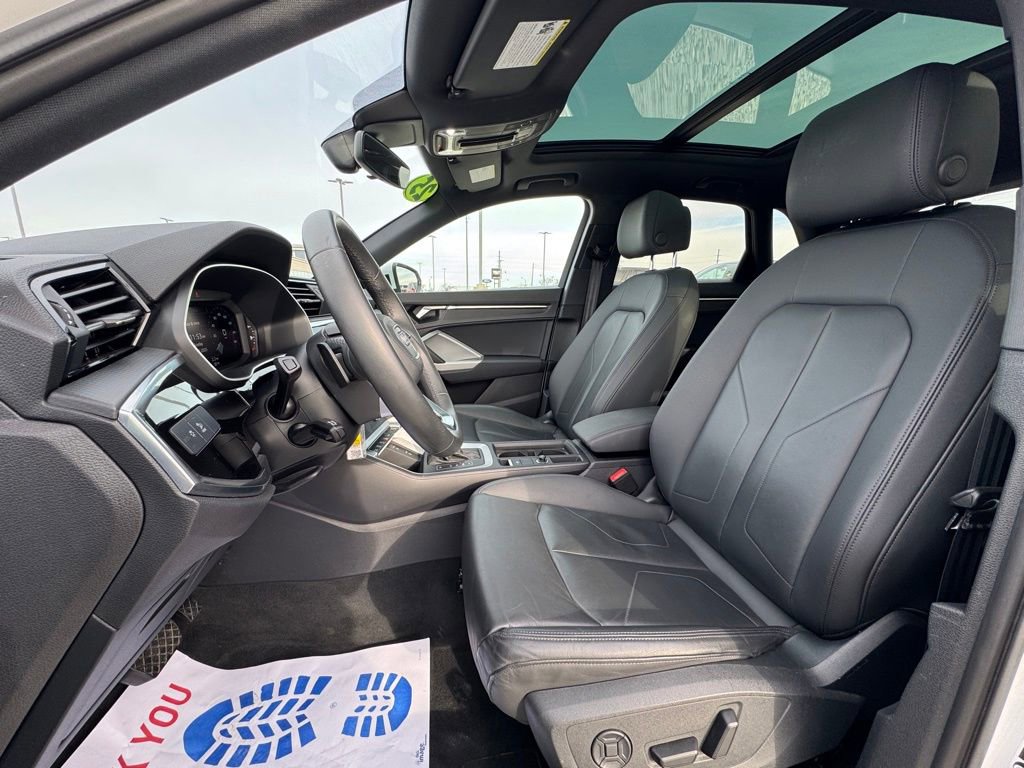 Used 2025 Audi Q3 2.0T Premium image 29