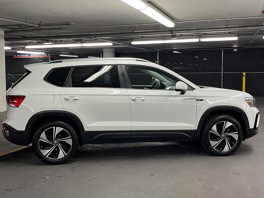 Used 2023 Volkswagen Taos SE AWD/4WD image 39