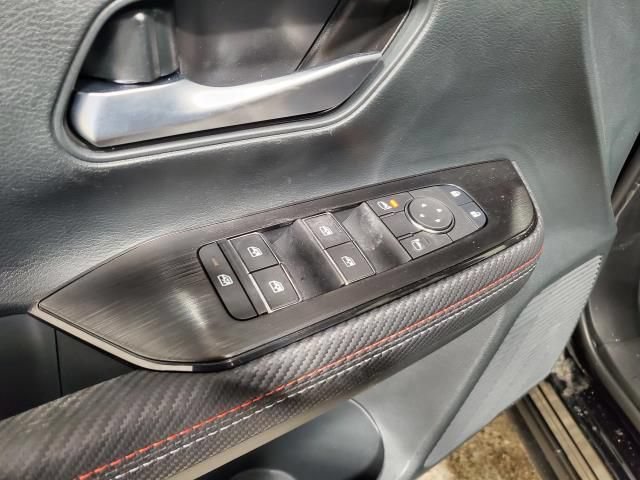 Used 2025 Nissan Kicks SR AWD/4WD image 14