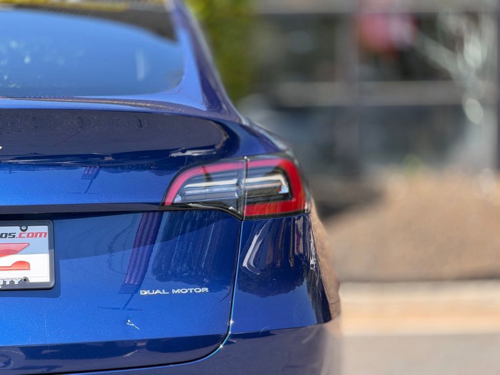 Used 2021 Tesla Model Y Long Range AWD/4WD image 17