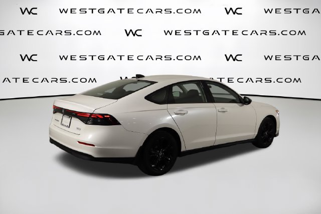 Used 2025 Honda Accord SE image 40