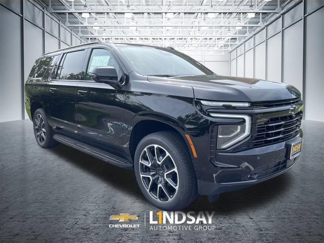 New 2026 Chevrolet Suburban RST w/ RST Capability Package AWD/4WD image 2