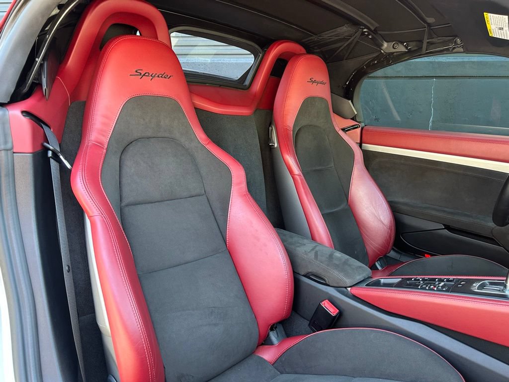 Certified 2021 Porsche 718 Boxster Spyder RWD image 27