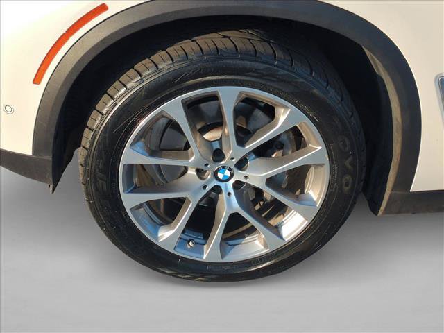 Used 2023 BMW X5 xDrive40i w/ Premium Package AWD/4WD image 26