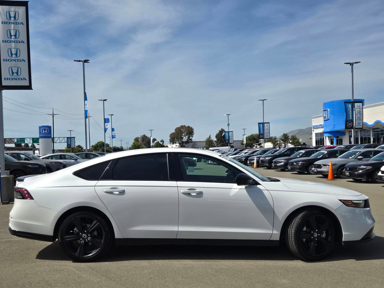 Used 2025 Honda Accord Sport image 8
