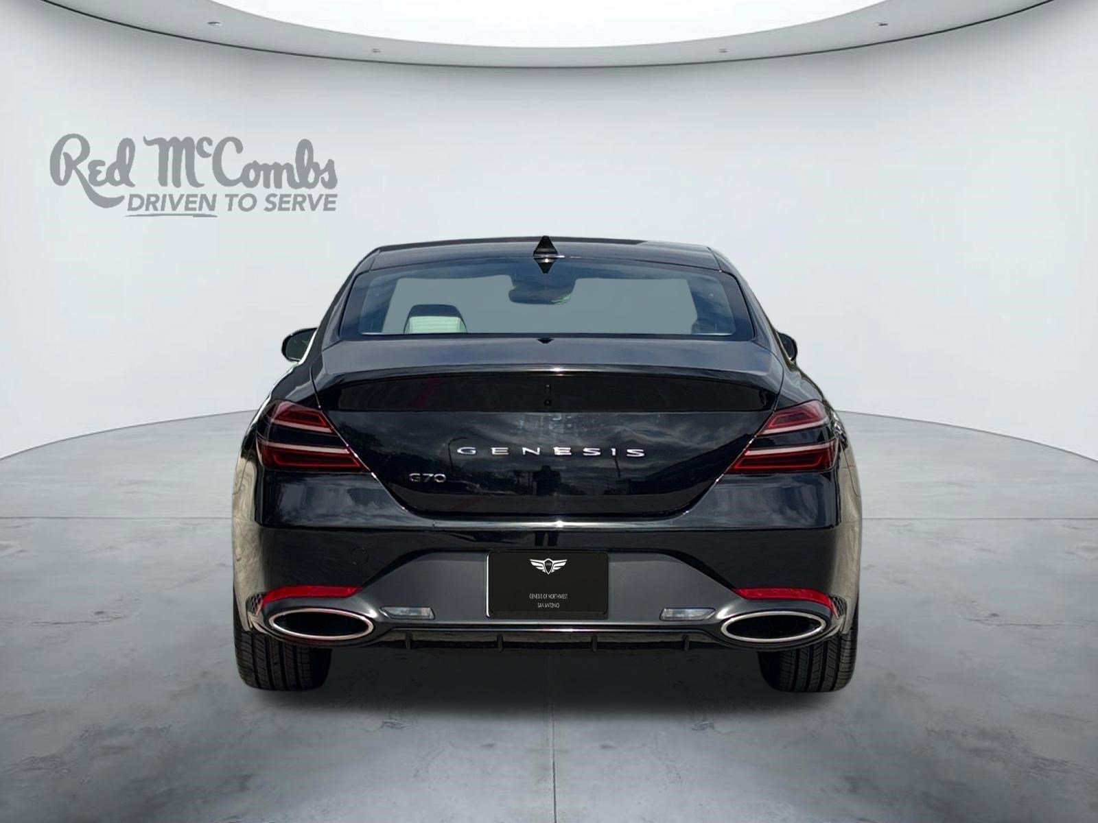 Used 2026 Genesis G70 2.5T image 4