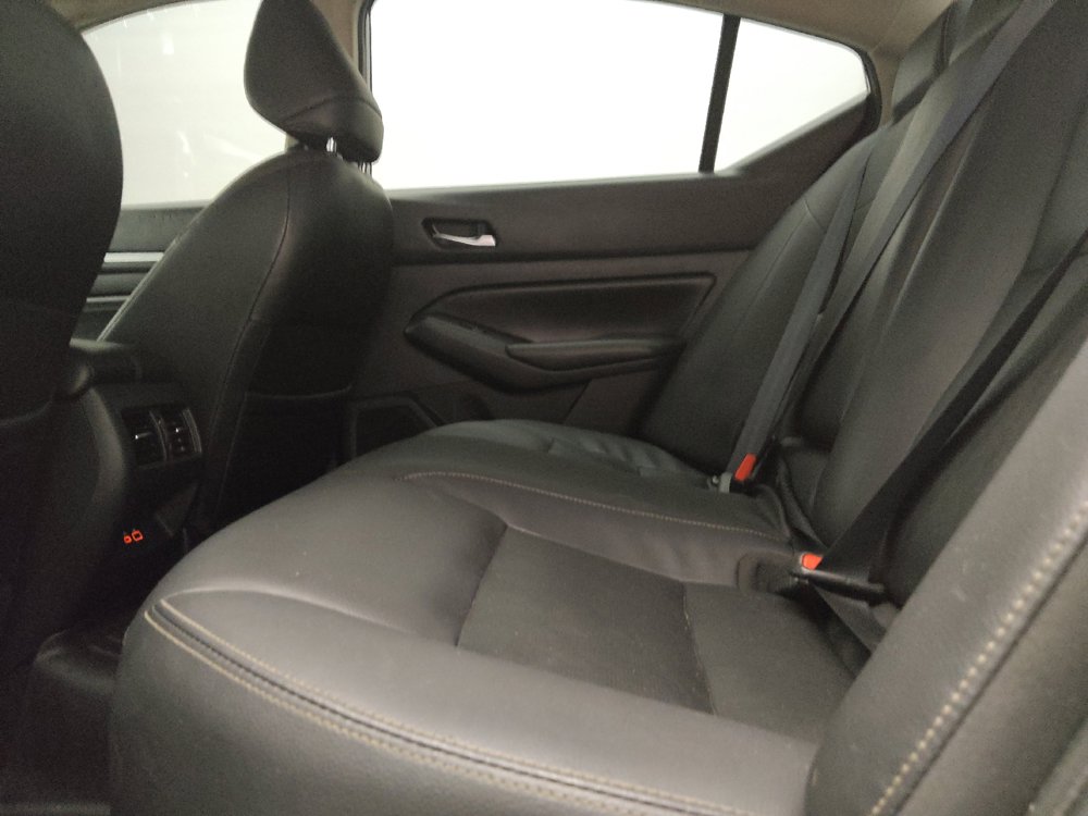 Used 2019 Nissan Altima 2.5 SL FWD image 18