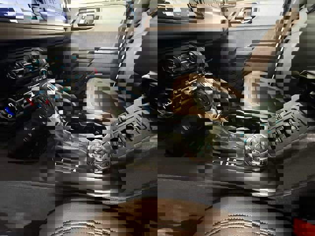 Used 2024 Ford Bronco Wildtrak image 24