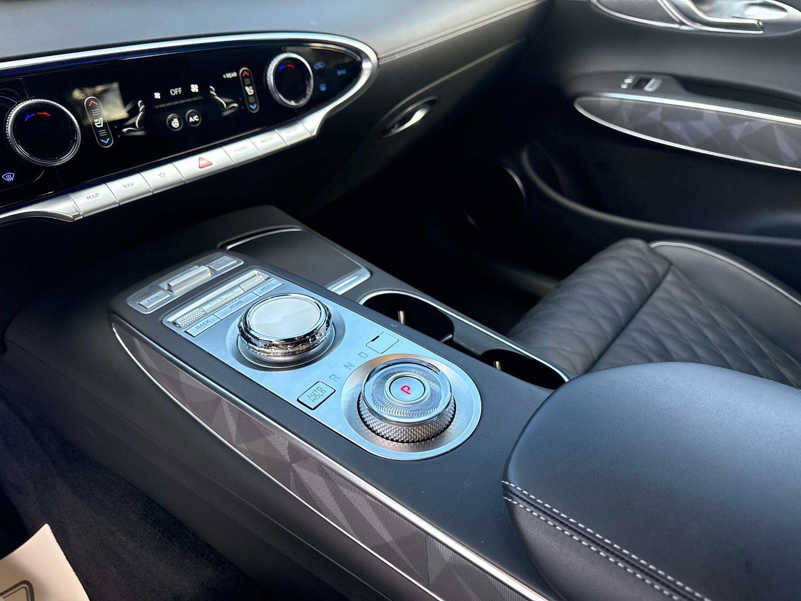 Used 2025 Genesis GV70 3.5T Sport w/ Sport Advanced Package image 25