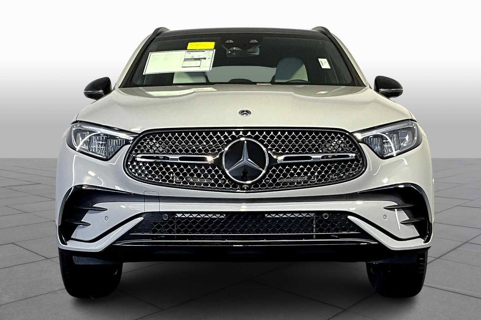 New 2026 Mercedes-Benz GLC 300 4MATIC image 2
