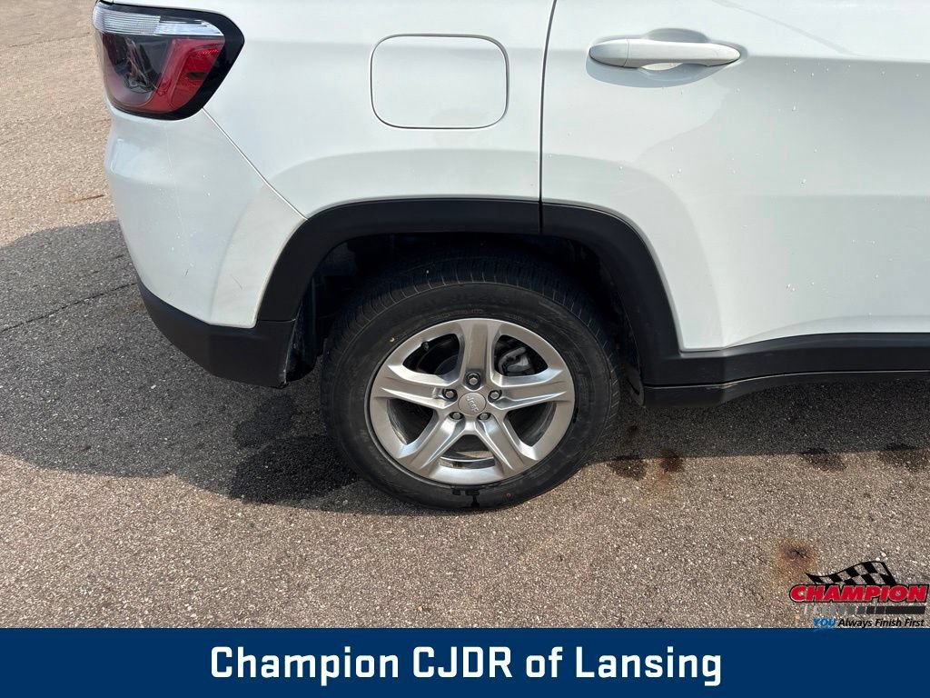 Used 2024 Jeep Compass Latitude AWD/4WD image 33