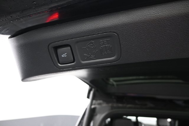 Used 2021 Ford Expedition Limited AWD/4WD image 7