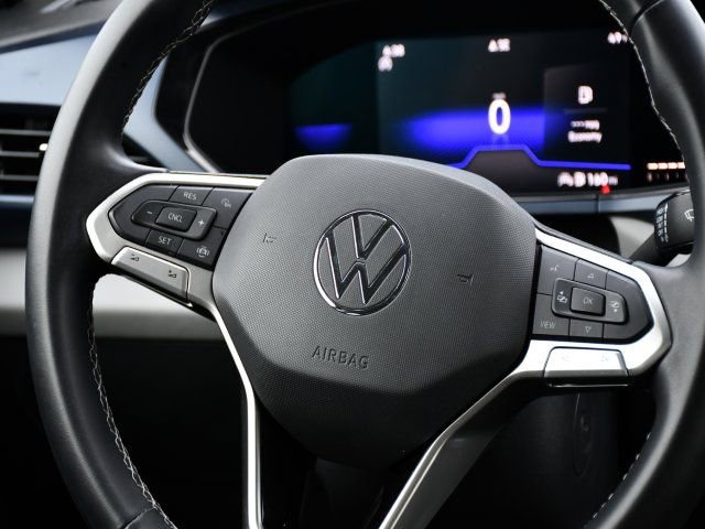 Used 2022 Volkswagen Taos SE FWD image 18