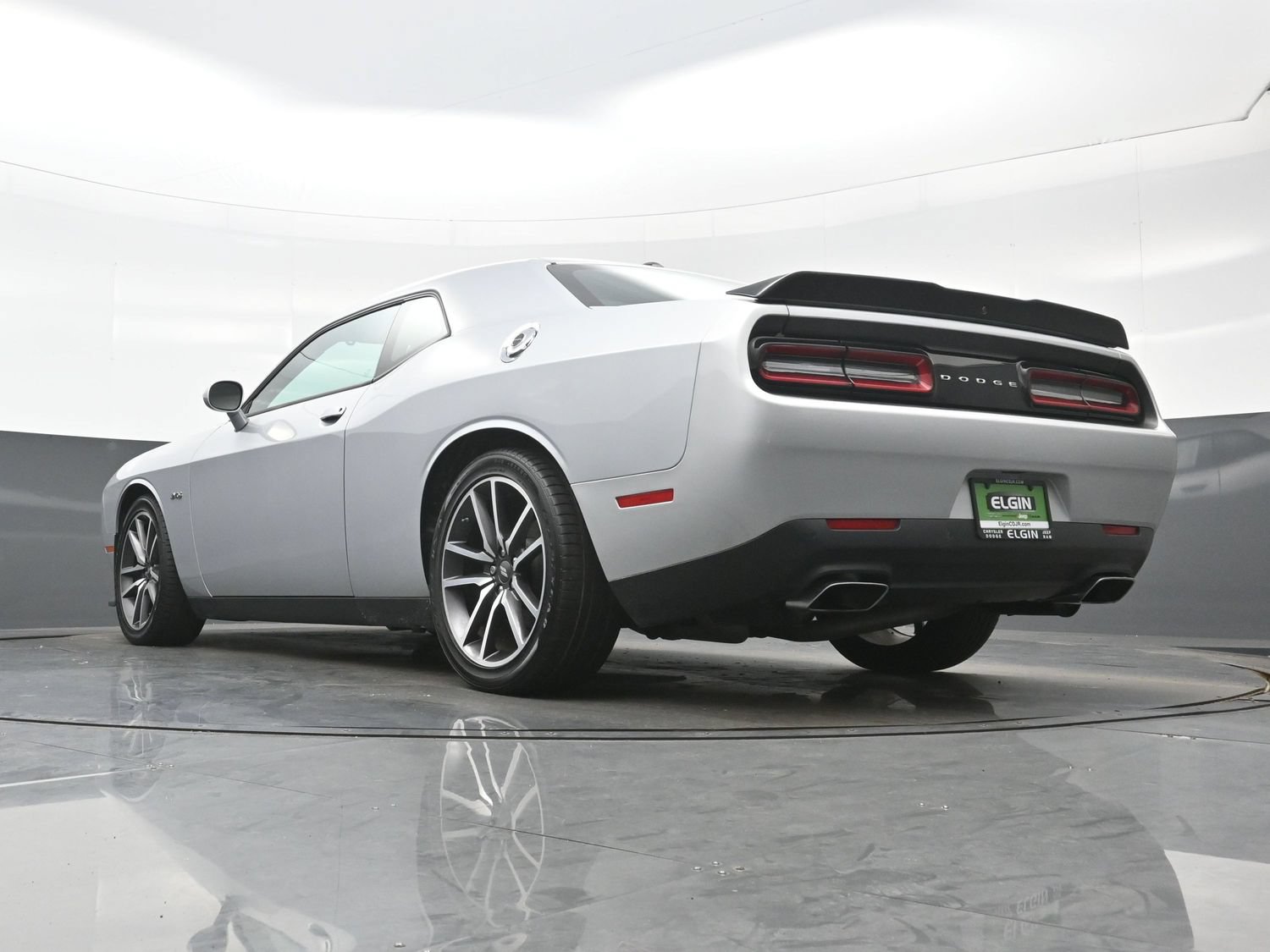 Used 2023 Dodge Challenger R/T RWD image 30
