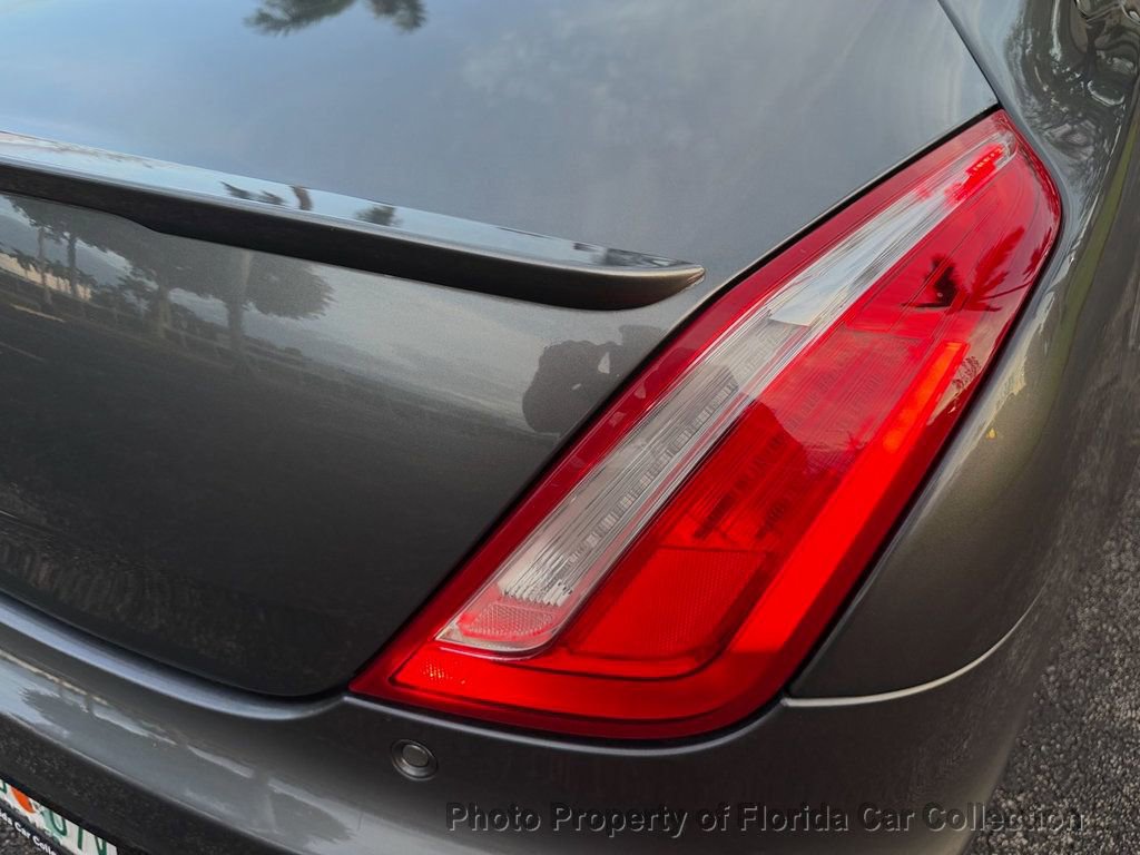 Used 2017 Jaguar XJ R-Sport image 34