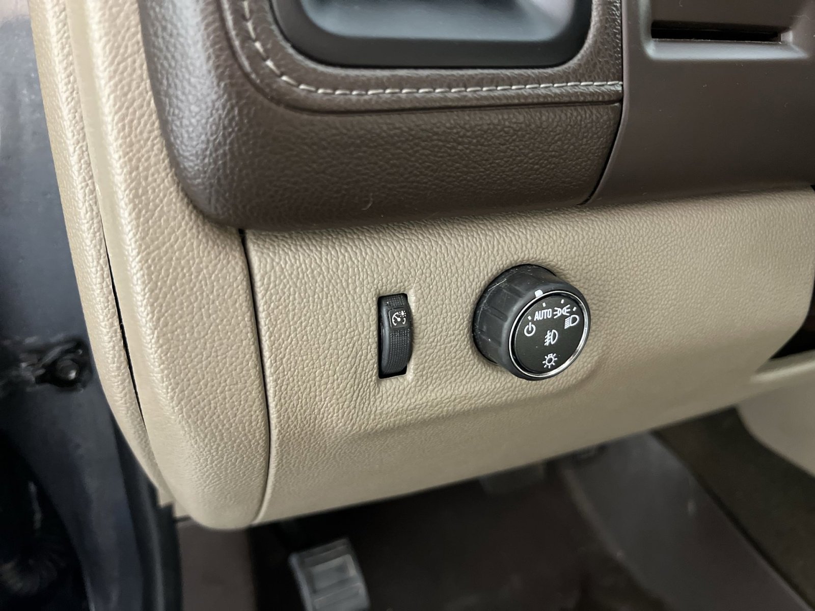 Used 2016 GMC Canyon SLE w/ SLE Convenience Package image 29