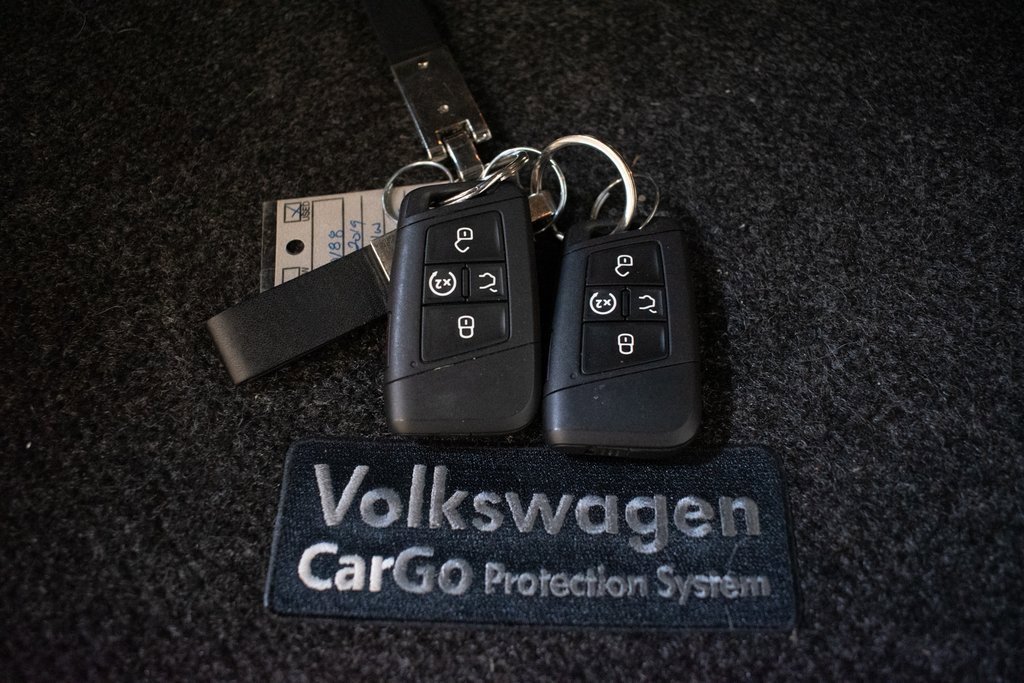 Used 2019 Volkswagen Atlas SEL R-Line image 27