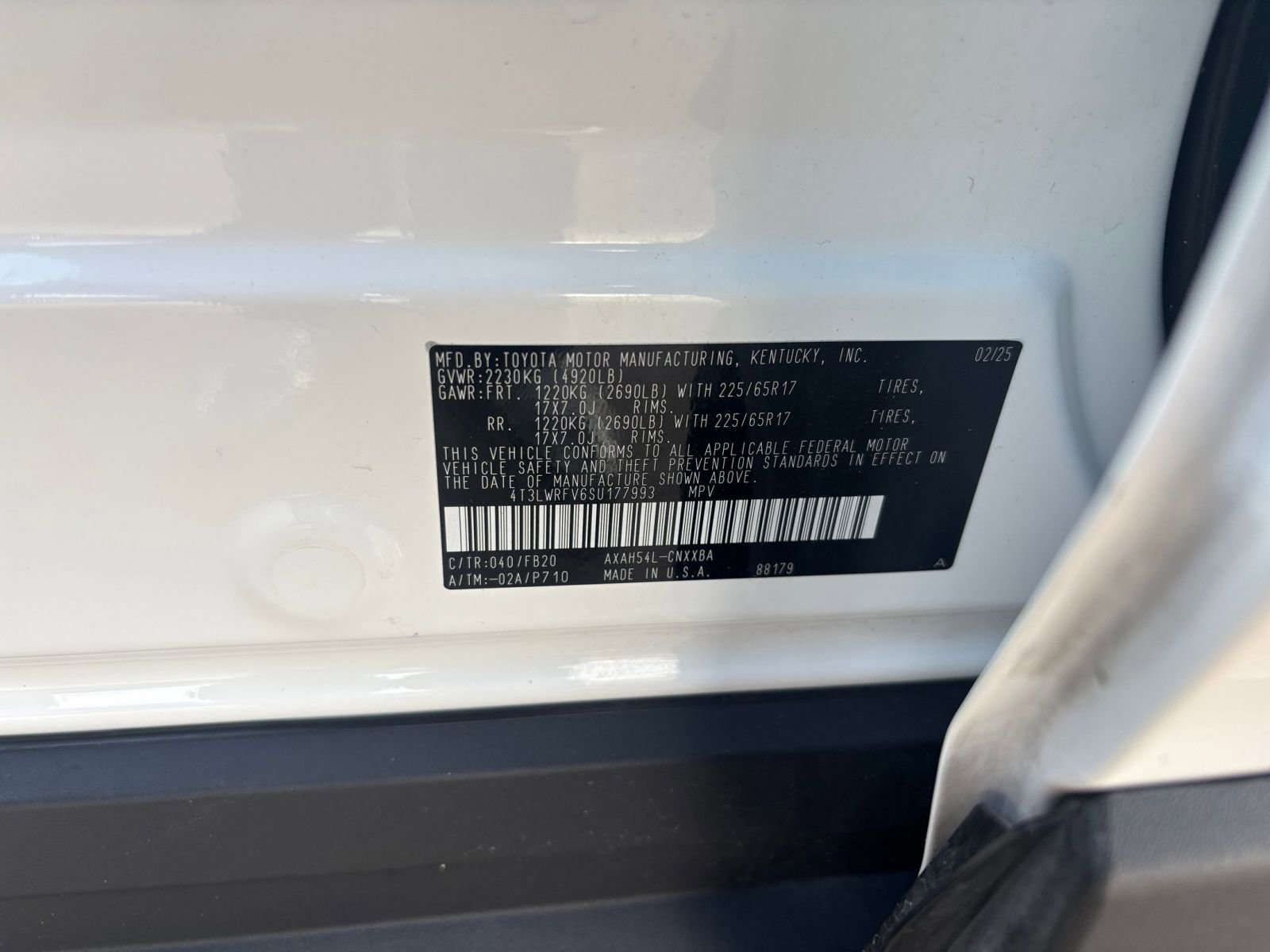 Used 2025 Toyota RAV4 LE image 27