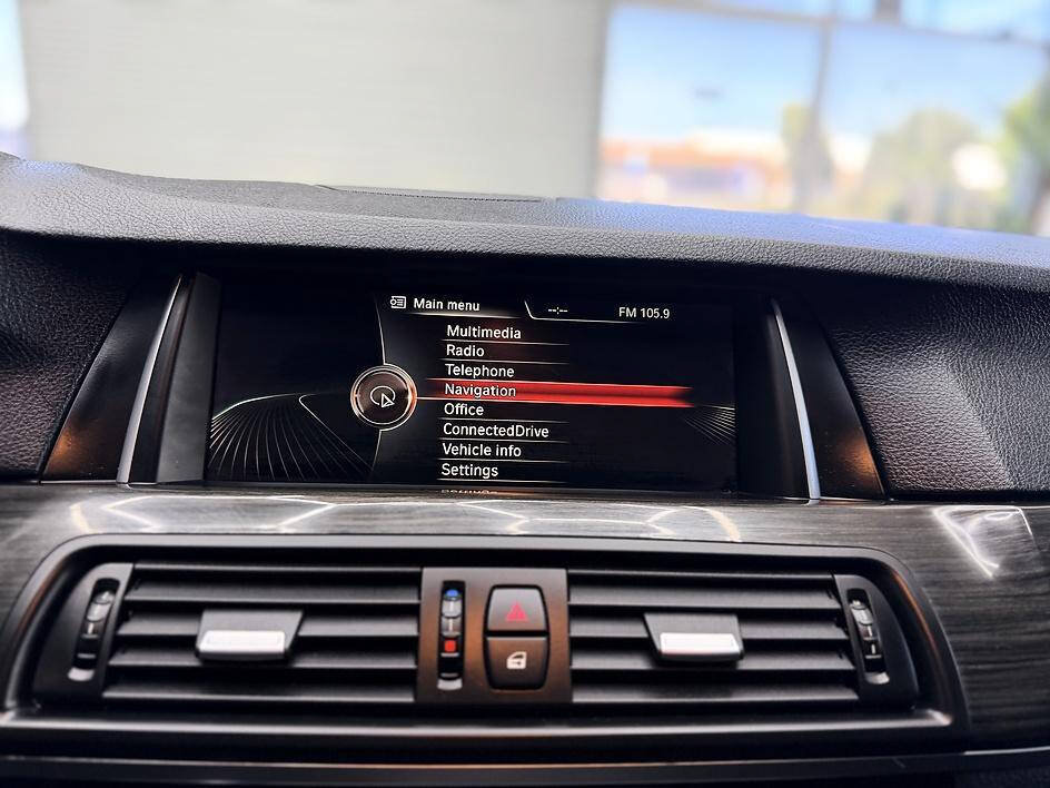 Used 2016 BMW 528i Sedan RWD image 12