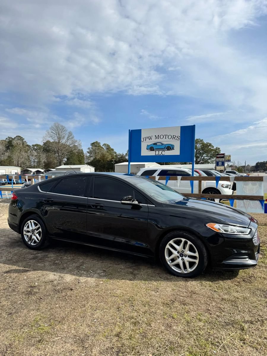 Used 2015 Ford Fusion SE