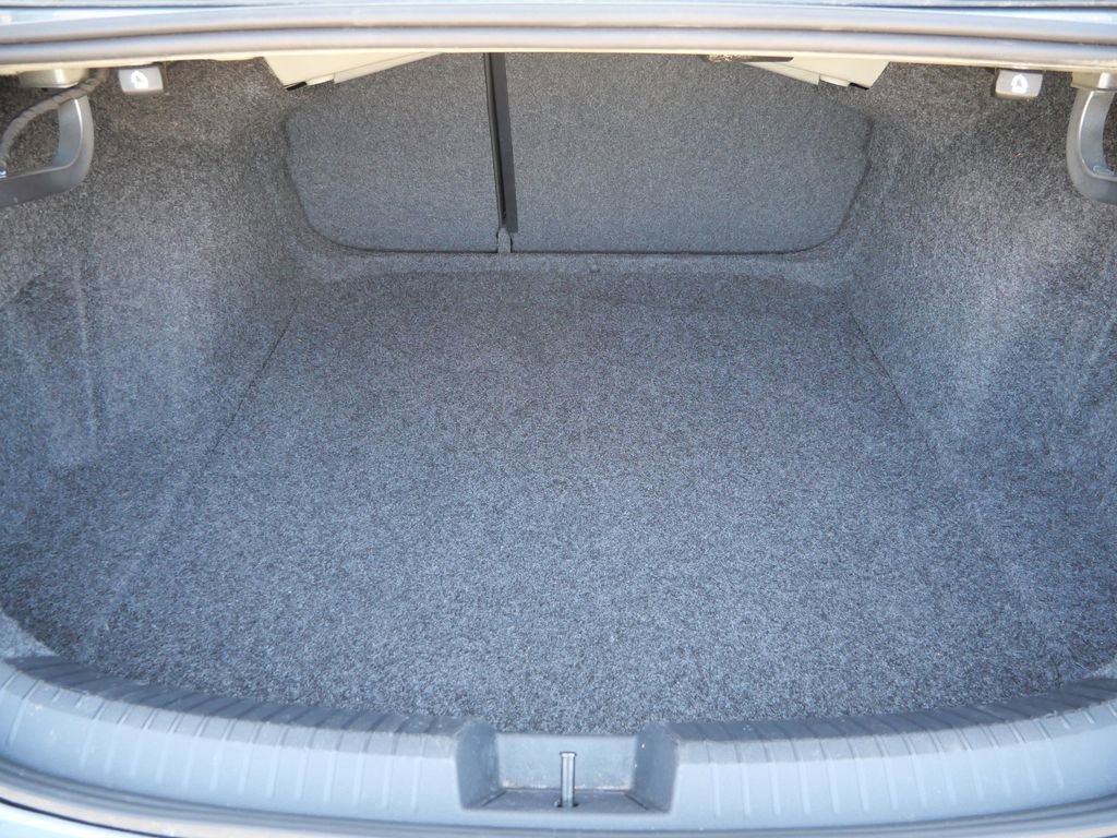 Used 2025 Volkswagen Jetta Sport image 23