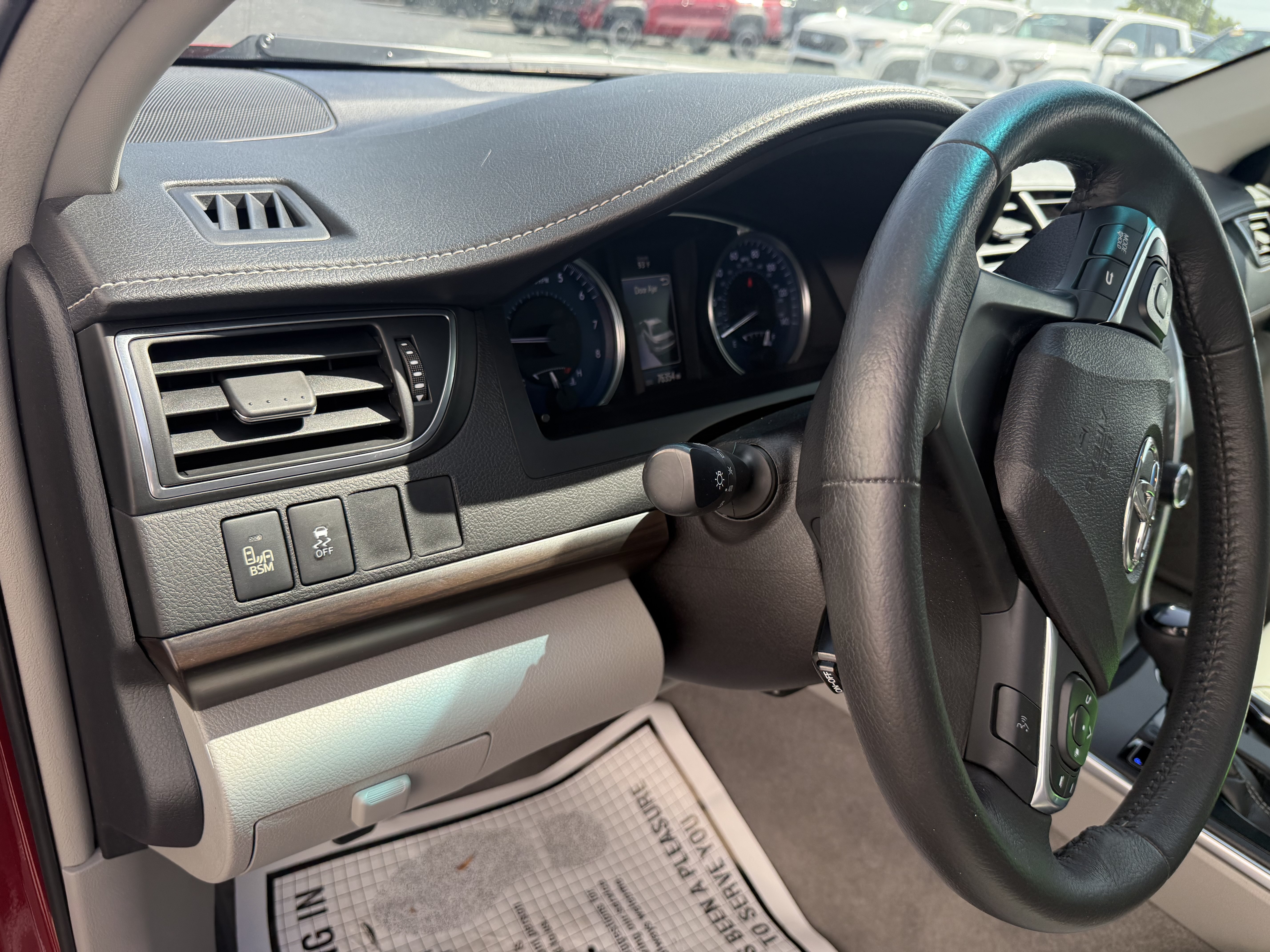 Certified 2017 Toyota Camry XLE w/ Moonroof Package FWD image 19