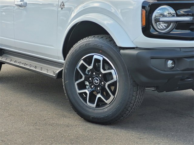 New 2025 Ford Bronco Outer Banks image 2